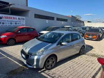 Peugeot 208 1.4 HDi 68 CV Allure 2014