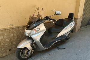 Suzuki Burgman 400