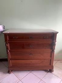 Cassettone e specchiera