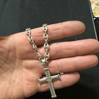 Collana e croce in argento