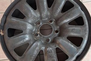 Set 4 Cerchi in Ferro 16 pollici - 5 Fori