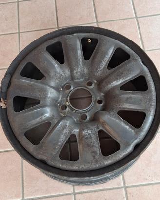 Set 4 Cerchi in Ferro 16 pollici - 5 Fori