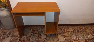 Scrivania porta computer desktop 