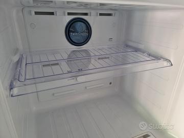 Ripiano Base Congelatore Samsung.
in plexiglass al