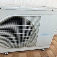 condizionatore esterno piu split Aermec