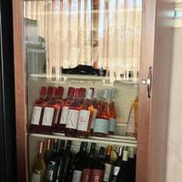 Vetrina Cantinetta Vini