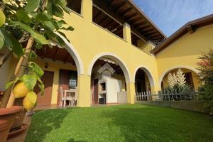 3 LOCALI A PADENGHE SUL GARDA