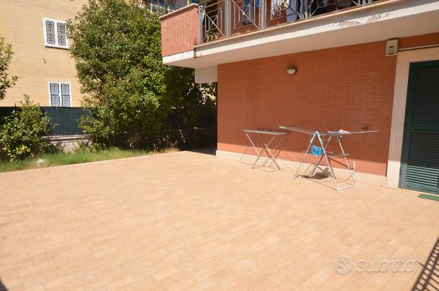 Recente costruzione con giardino di 120 mqca e box