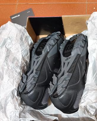 scarpe da MTB nuove numero 45 della GIRO 