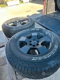 CERCHI E GOMME NISSAN