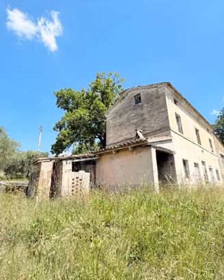 Natura, bellezza e riservatezza a Corridonia