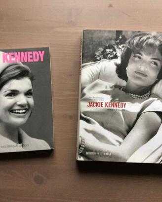 Coppia libri fotografici Jackie Kennedy 2007