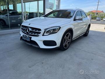 MERCEDES-BENZ GLA 200 d Automatic Premium