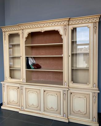 Credenza