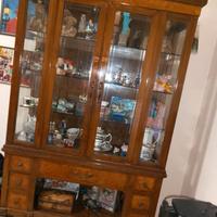 Mobile antico in buone condizioni