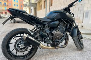 Moto Yamaha MT-07 nera 2020