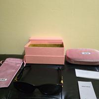 Occhiali da Sole Miu Miu Smu 11W Come nuovi