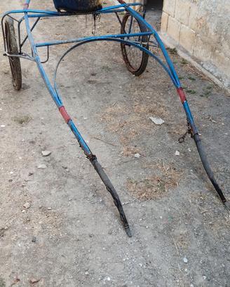 Sulky in ferro per mezzo cavallo