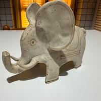 Elefante in ceramica decorata  Bruno Gambone