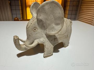 Elefante in ceramica decorata  Bruno Gambone