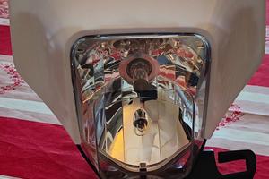 Faro + mascherina HUSQVARNA 701