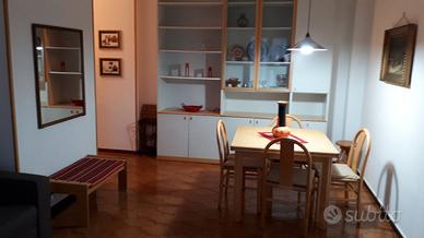 AMPIO MONOLOCALE a  VERBANIA INTRA