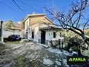 villa-di-5550-m²-con-piu-di-5-locali-e-box-auto-do