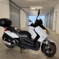 Scooter xmax 250 yahama