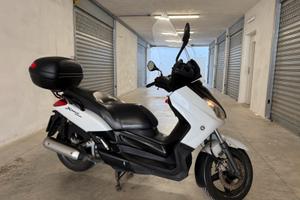 Scooter xmax 250 yahama
