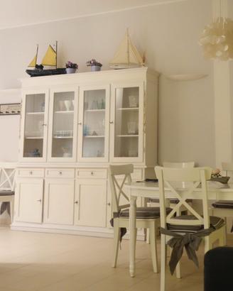 Credenza in legno