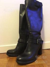 Stivali neri Cinti nuovi