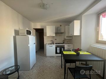 Bilocale ammobiliato disponibile da SUBITO