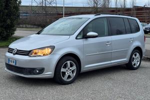 Volkswagen Touran 1.6 TDI DSG Business 7 posti 201