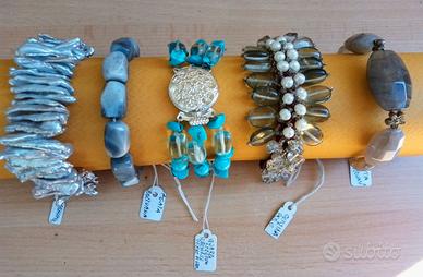 5 bracciali in pietre dure