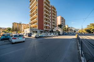 Ufficio di 73 mq semi indipendente