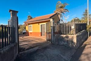 Belpasso fuori centro si residenza 