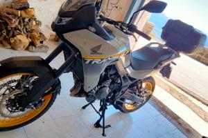 Honda Transalp XL750 2025