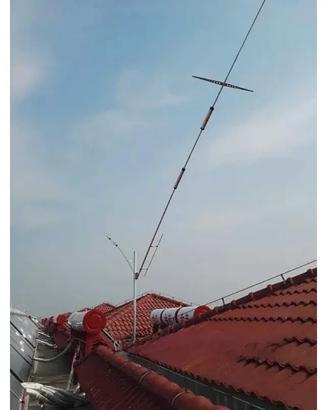 antenna radioamatoriale  KB-750V (cornuta)