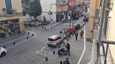 Appartamento con terrazzo zona centrale