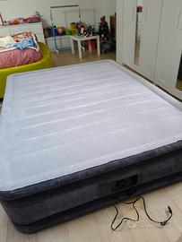 Materasso Intex matrimoniale 