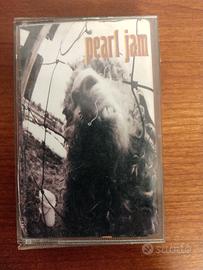Pearl Jam Vs cassetta Indonesia 