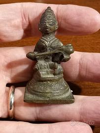 Antica Statuetta raffigurante il Dio Parwati
