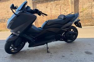 YAMAHA T MAX 530