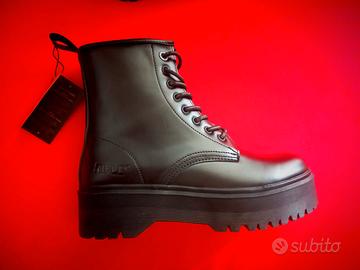 Stivali Rifle n. EUR 40 nuovi