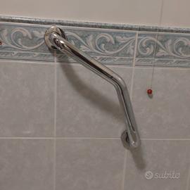 maniglioni per bagno 