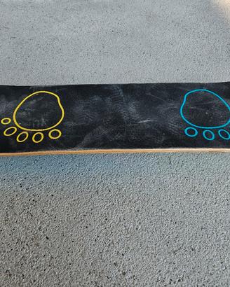 Skateboard per ragazzi e ragazze e protezioni