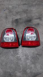 freelander 2 coppia fari posteriori 