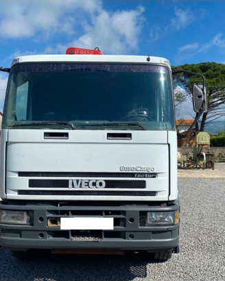 Iveco camion EuroCargo anno 2002