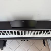 Pianoforte YAMAHA YDP135