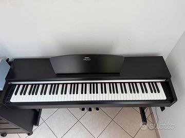 Pianoforte YAMAHA YDP135